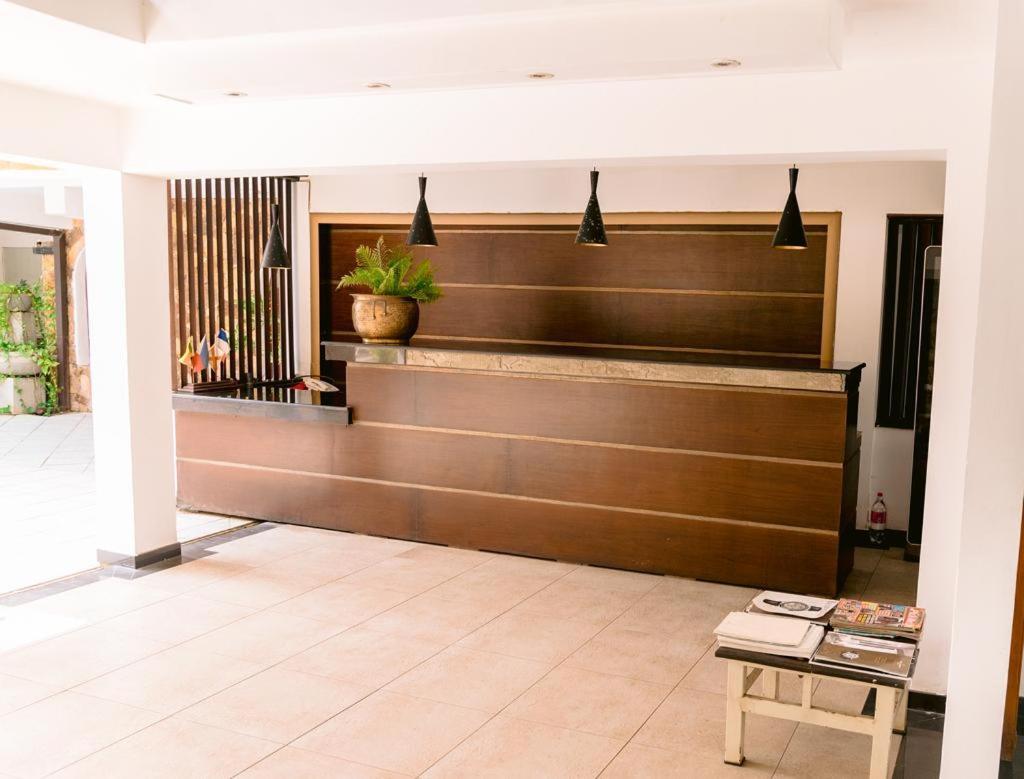 Romantic Garden Hotel Negombo Luaran gambar
