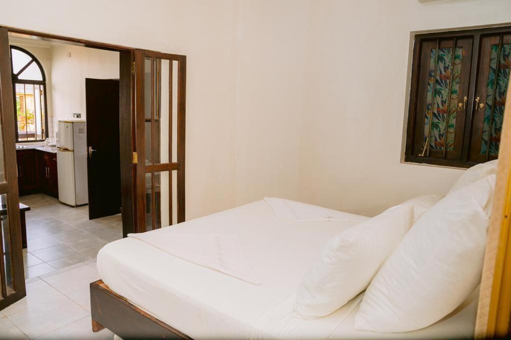 Romantic Garden Hotel Negombo Luaran gambar