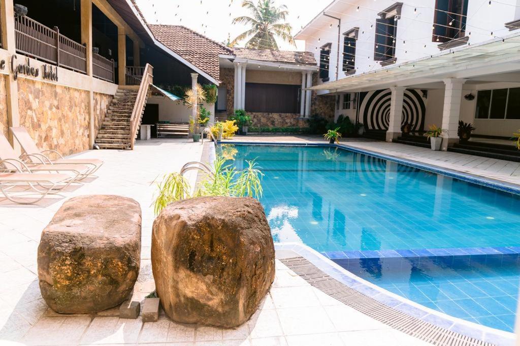 Romantic Garden Hotel Negombo Luaran gambar