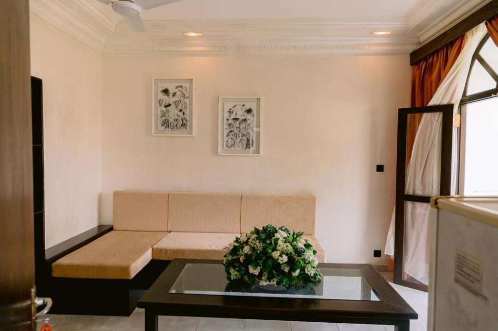 Romantic Garden Hotel Negombo Luaran gambar