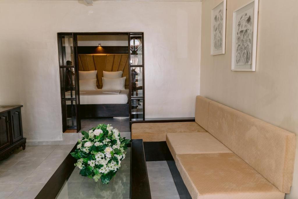 Romantic Garden Hotel Negombo Luaran gambar