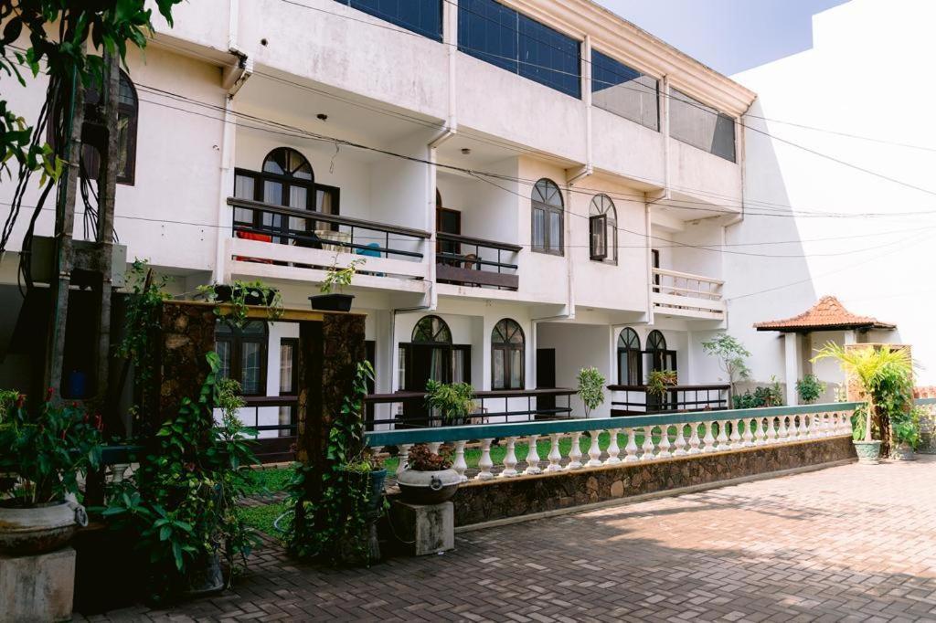 Romantic Garden Hotel Negombo Luaran gambar