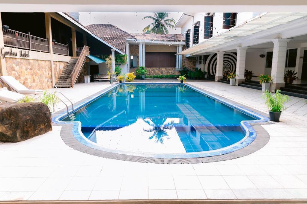 Romantic Garden Hotel Negombo Luaran gambar