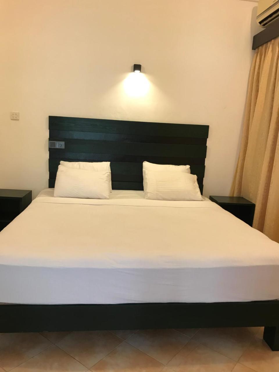 Romantic Garden Hotel Negombo Luaran gambar